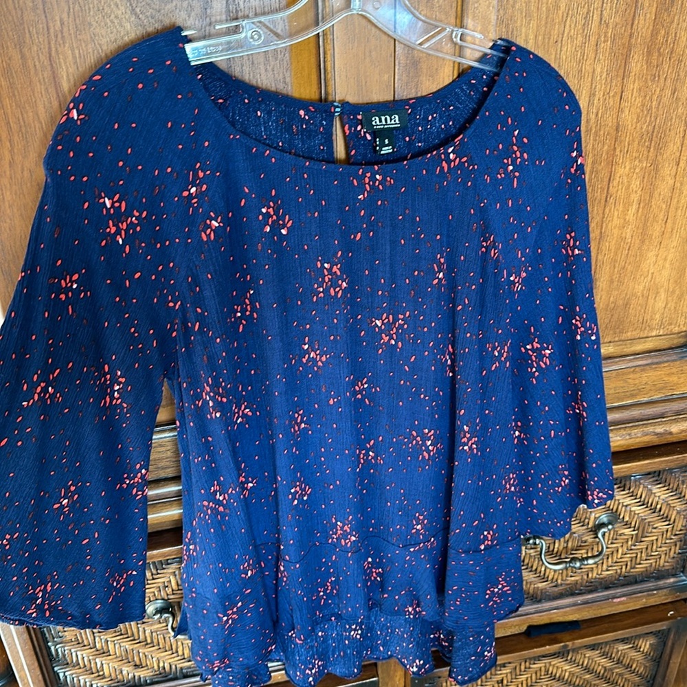 High low style blouse, size small, light weight, bell sleeve, red and blue